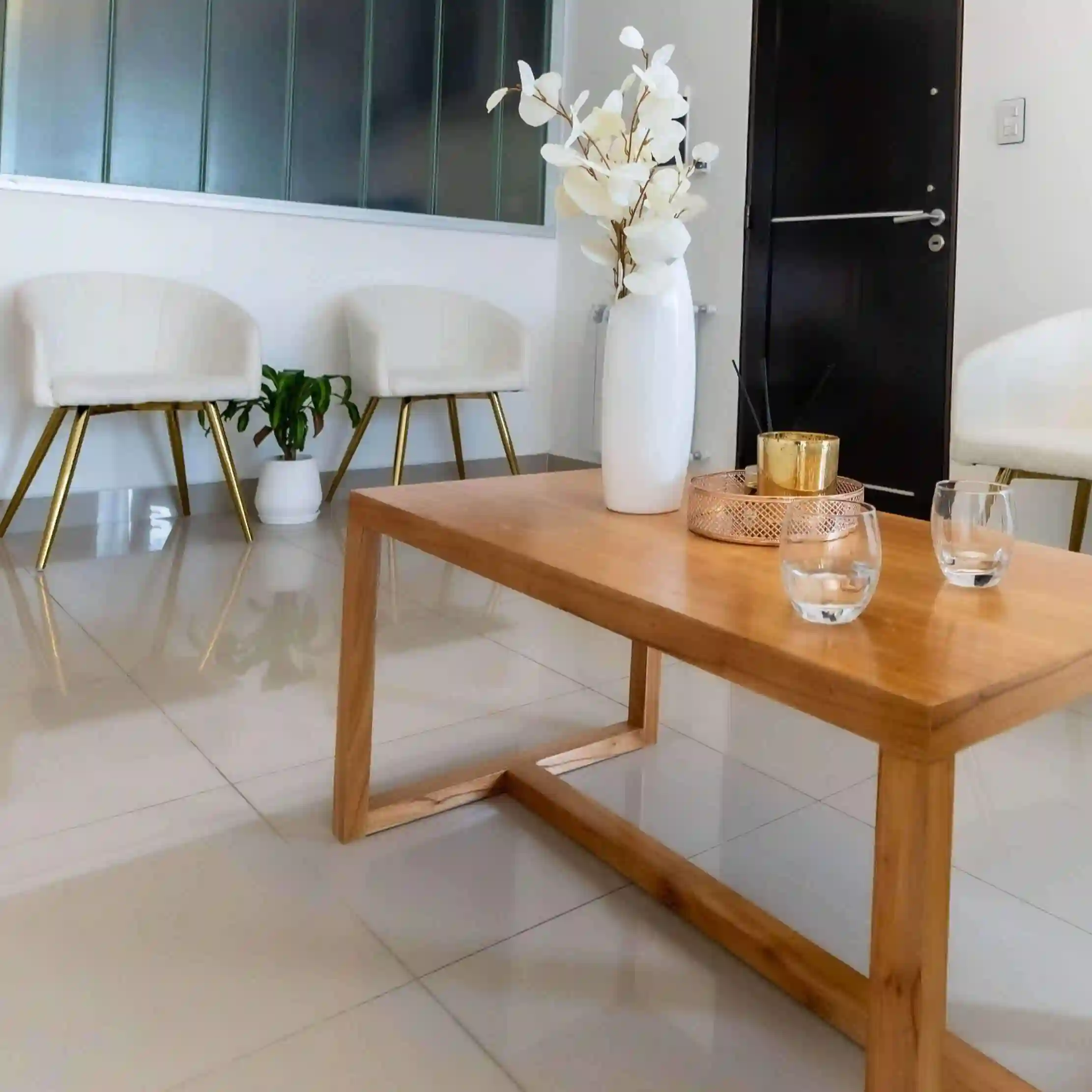 Sala de espera consultorios de estetica Salta